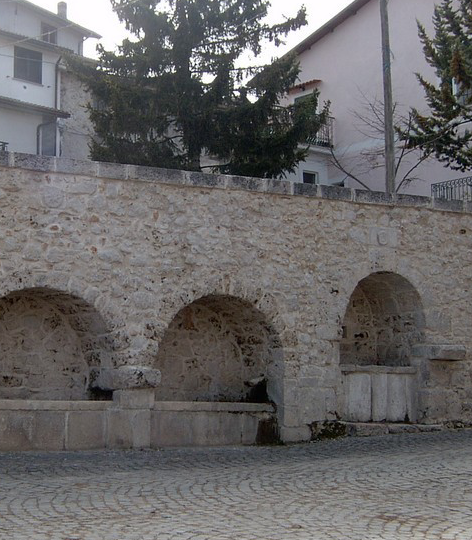 La Fonte della piazza