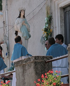 Statue